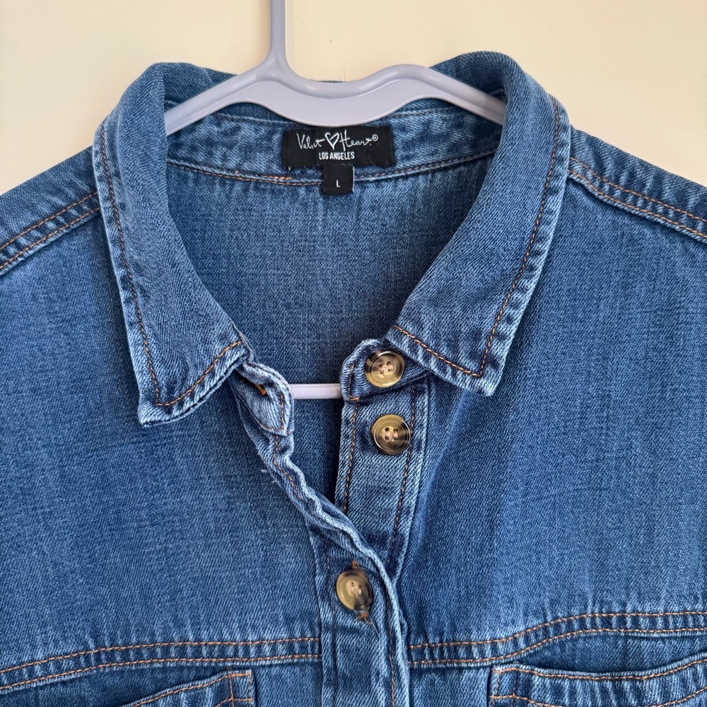 Velvet Heart Los Angeles Denim Button Up Shirt - Size Large